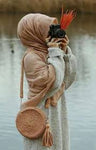 Elif T.